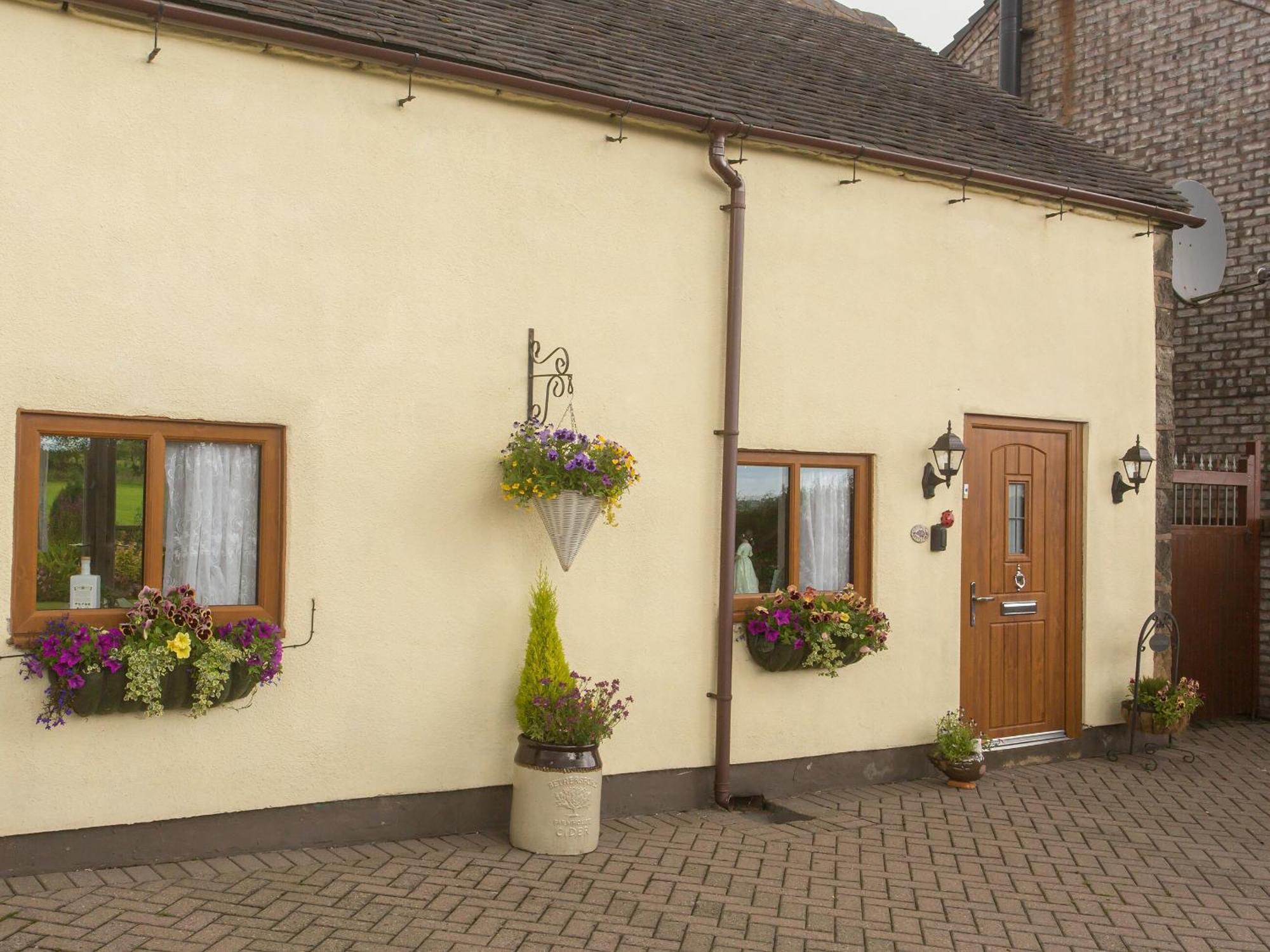 Hippos Rest Mow Cop Exterior foto